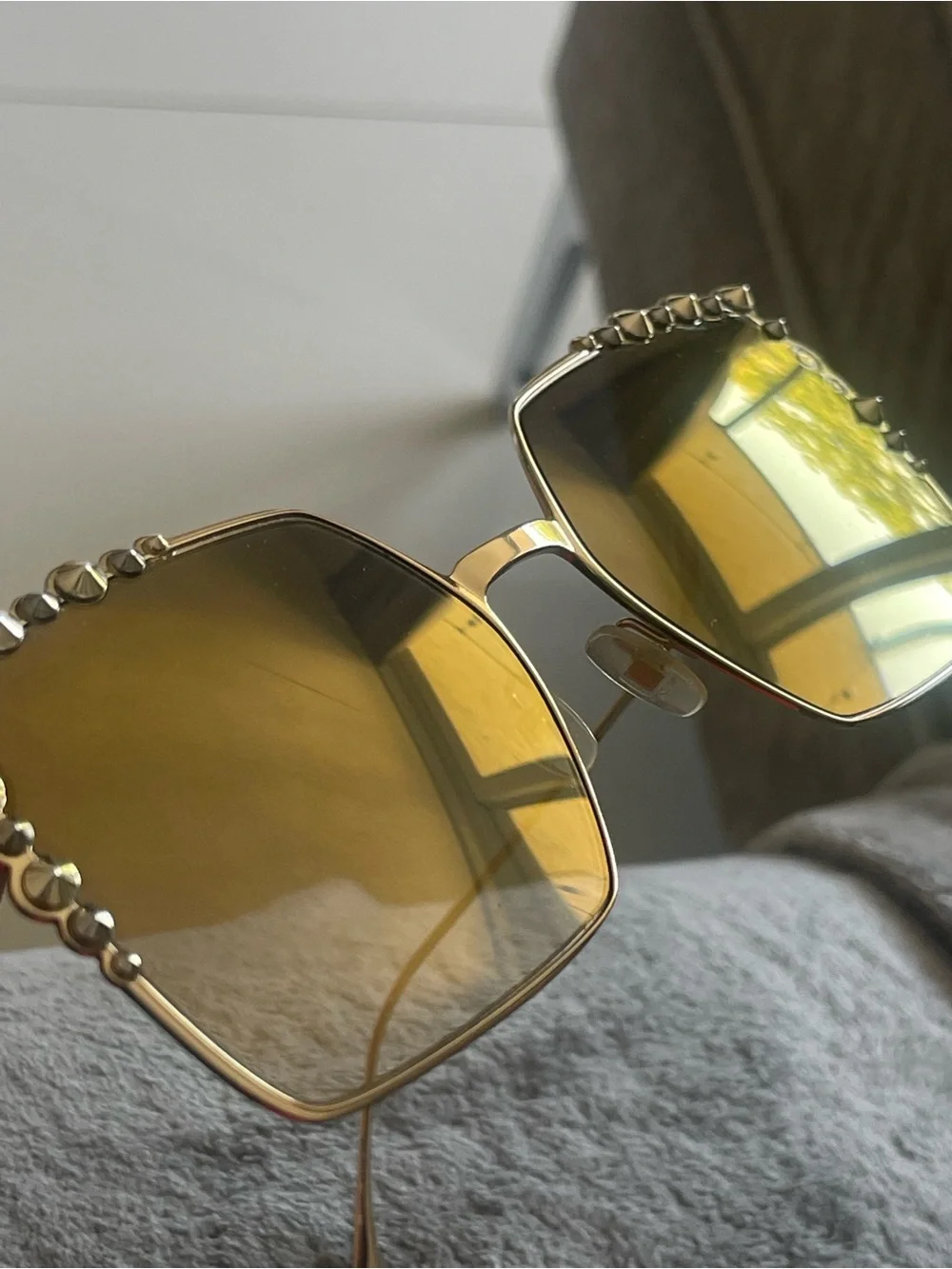 Fendi Gold Frame Women’s Sunglasses with Yellow Gradient Lenses - Picture 8 of 12